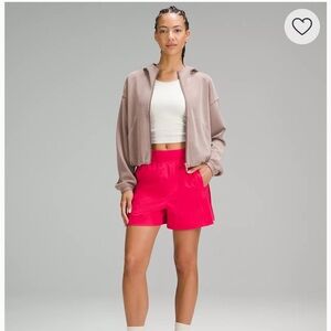 Lululemon Stretch Woven Relaxed-Fit High-Rise Short 4"